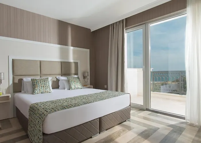 Marina White Sands Hotel